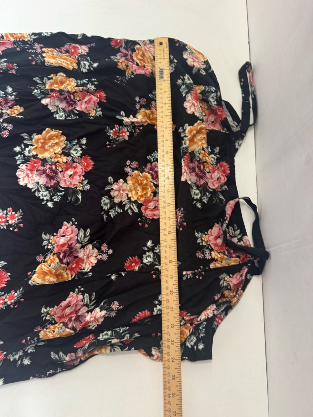 Torrid black and multicolored floral button-front cami size 3X - Picture 5 of 6